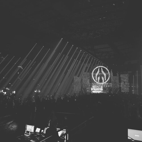 Logistics at @mayday_dortmund for @media_resource_group
#inandout #techandtechno #crewloveistruelove #mediaresourcegroup Logistics at @mayday_dortmund for @media_resource_group
#inandout #techandtechno #crewloveistruelove #mediaresourcegroup